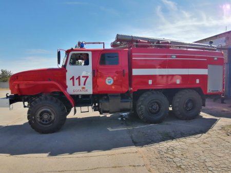 Ночью в Богатовском районе горел жилой дом